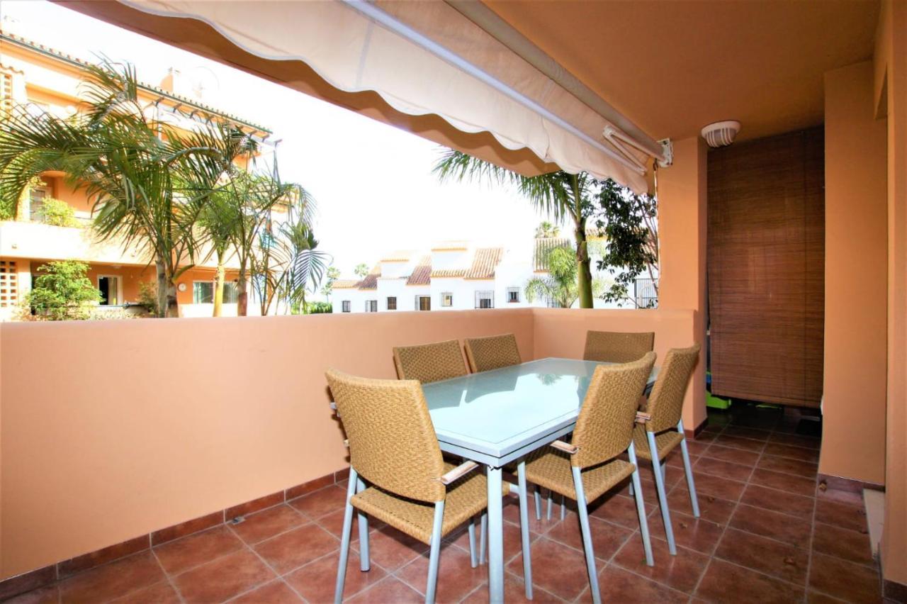 Apartamento Beachfront La Jacaranda Marbella Exterior photo